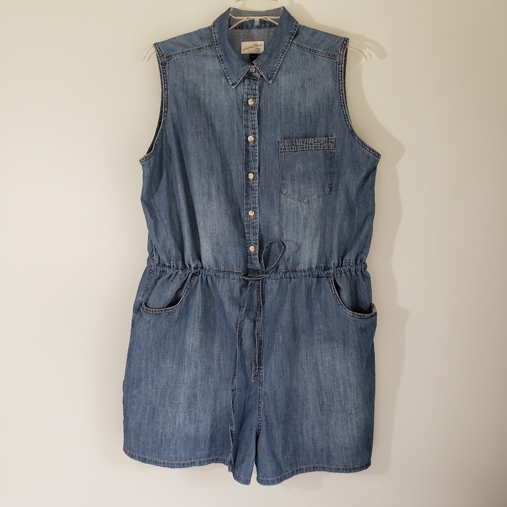 Universal Threads Romper
